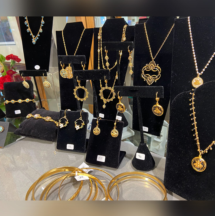 La Vie Parisienne jewelry - Santa Monica